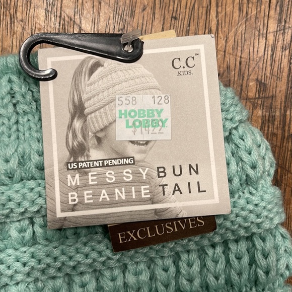 C.C Kids Beanie w/ ponytail hole - Picture 3 of 3